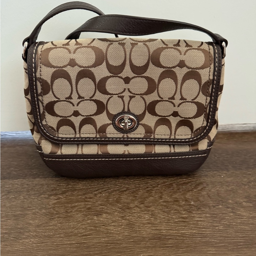 Coach Hamptons Flap Signature Crossbody Bag